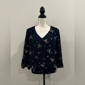 DR2 Floral Popover Blouse